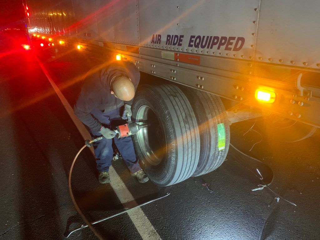 Commercial Flat Fix 5 truck tire repair service near bronx ny and westchester county.